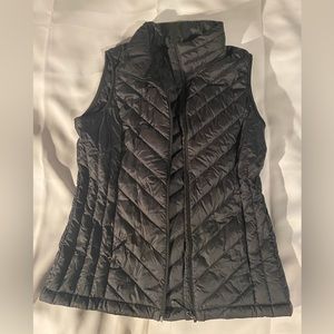 32° Black Vest